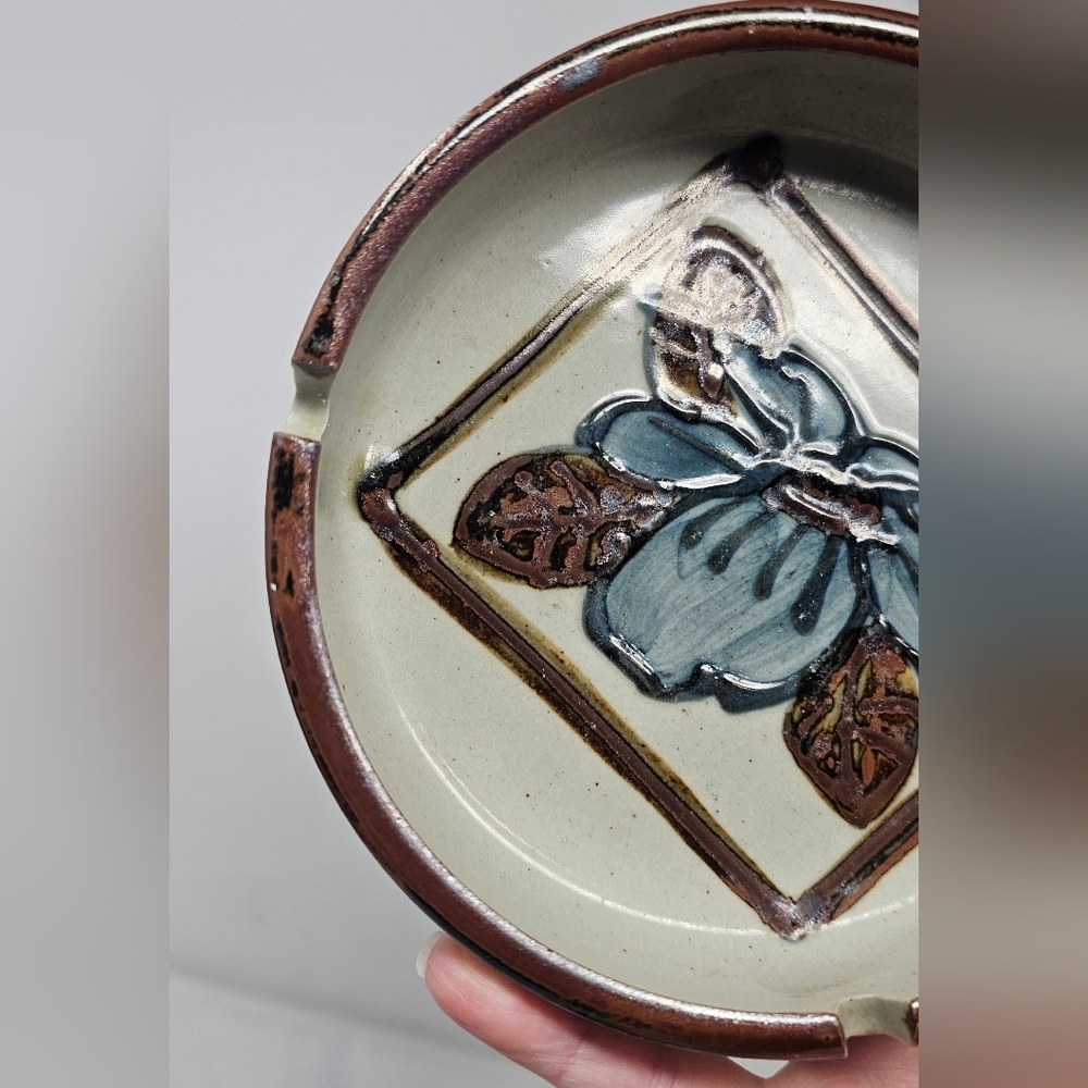 Vintage Hand Crafted Otagiri Original Speckled Stoneware Pottery Floral Ashtray - Picture 3 of 13